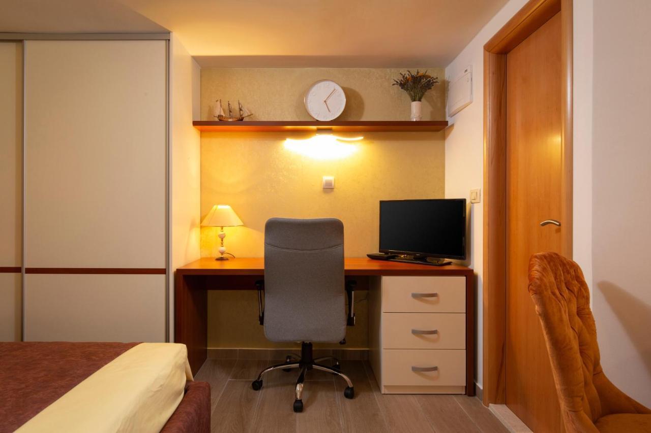 Studio Apartment Oleander Split Eksteriør bilde