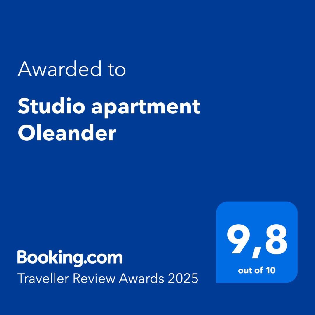 Studio Apartment Oleander Split Eksteriør bilde